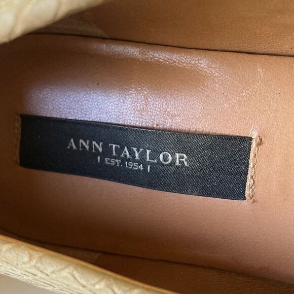 Ann Taylor Slip On Leather Pointed Cap Toe Ballet Flats Size 7 - Picture 9 of 12